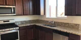 Three story townhouse near UNR.<b><br><br> Gallery 7