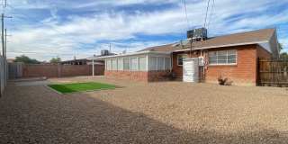 3 Bedroom Home in Phoenix with lots of character! Gallery 22