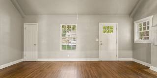 House Available for Rent! Gallery 15