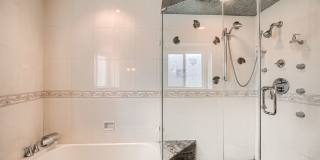 Updated 5-Bed Studio City Home on a Cul-de-Sac Gallery 11