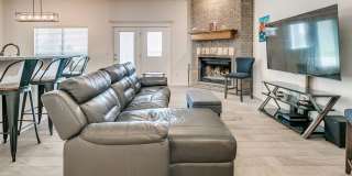 3 Bed, 2 Bath Home with Bonus Office and  Huge Workshop Gallery 8