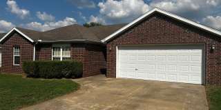 4 bedroom 2 bath home available in Bentonville! Gallery 1