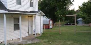 405 Sellers Avenue Gallery 1