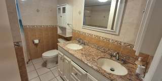 Charming 2 Bedroom / 1 Bathroom House Gallery 9