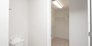 19261 ISADORA Gallery 22