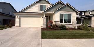 Gorgeous 5 Bedroom in Battle Ground! Gallery 1