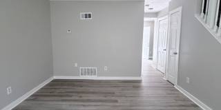 Newly Renovated 2-Bedroom Townhouse in a Prime Location! Gallery 7