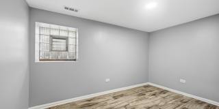 4021 North Whipple Street Gallery 13