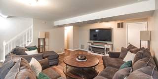 6343 Gossamer Street Gallery 20