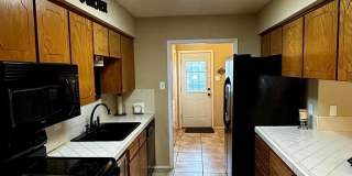 2237 Valleyview Boulevard Gallery 15