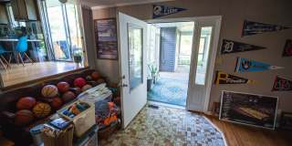 Short Term Rental Family Home Gallery 21