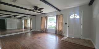 627 GROVE PARK Boulevard Gallery 2