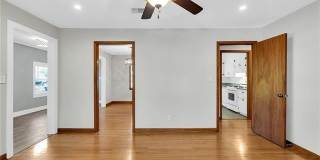 619 W 25TH Avenue Gallery 13