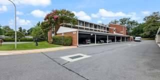 15400 BASSETT Lane Gallery 1
