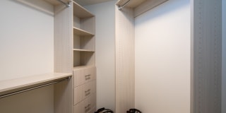 Helm Helm Gallery 32