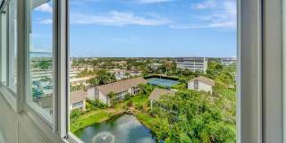 1125 W PEPPERTREE Drive Gallery 15