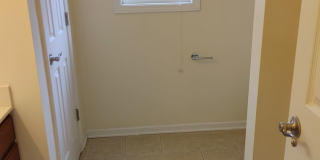 West Knoxville 37909 - Beautiful & newly remodeled with 4 bedroom, 3.5 baths - Call Sharon Arnwine (865) 313-7215 Gallery 14