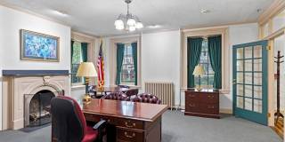 152 N MAIN Street Gallery 13