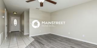 109 North Alderwood Street Gallery 3