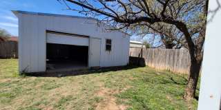 2/2 1 CAR GARAGE AND LARGE SHOP Gallery 14