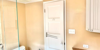 Lovely 3/2 Home with separate 1/1 studio space in Coronado Village Lovely 3/2 Home with separate 1/1 studio space in Coronado Village Gallery 13