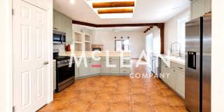 Classic 3 Bedroom Spanish Home with Pool Gallery 4