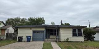 918 Stirman Street Gallery 1