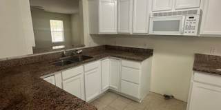3 Bedroom Condo Gallery 3