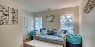 7 Marblehead Road Gallery 22