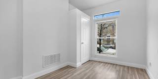 Beautifully Renovated 3 Bedroom 2.5 Bathroom Rental with study in McElderry Park VOUCHER Holders Wanted Gallery 21