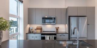 The Ballard Independent Gallery 16