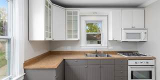 4 Bed, 2 Bath Single Family Home Gallery 8