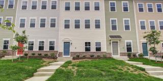 Beautiful Camden model in Travilah Station. Pristine condition! Gallery 1