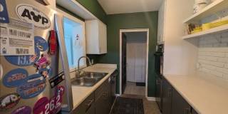 3020 Oxford Street Gallery 7