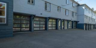 Uptown Lake Oswego Gallery 84