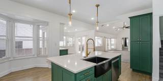 4 Bed 2.5 Bath Available Now in Sloans Lake! Gallery 3