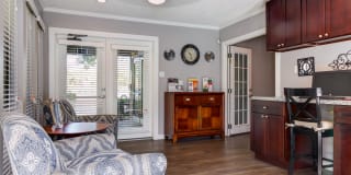 Wilshire Park Gallery 29