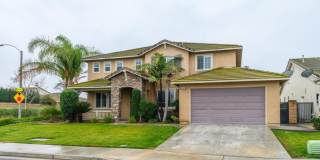 5 BD/3BA 3372sqft Single Family Home w/ 3-Car Garage Corona For Rent Gallery 1