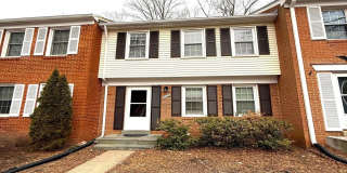 5278 LONSDALE Drive Gallery 1