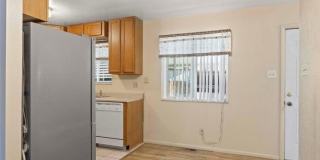 Spacious House for rent in Denver Gallery 6
