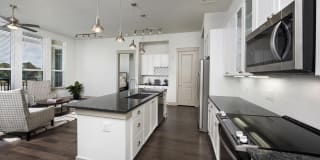 Gateway Chastain Gallery 10