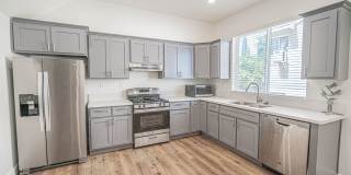 Beautiful 1-Bedroom Condo with an Office Space in Sherman Oaks! Gallery 7