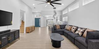 1095 Anchor Point Gallery 19