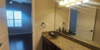 4 BEDROOM 3 BATHROOM HOME Gallery 32