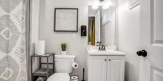 **Pendleton Heights Neighborhood**Newly remodeled 3/2 Bath Furnished Option Avaliable Gallery 18