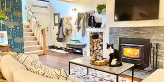 2 Bedroom Condo South End of Burlington Gallery 1