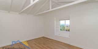 Spectacular View from this Single Story Home! Gallery 32