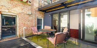 247 BAINBRIDGE Street Gallery 8