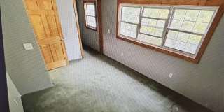 2512 N Maryland Ave Gallery 6