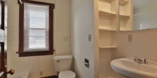 Large 4 Bedroom North Campus Townhouse - 1st house from High Street Gallery 13